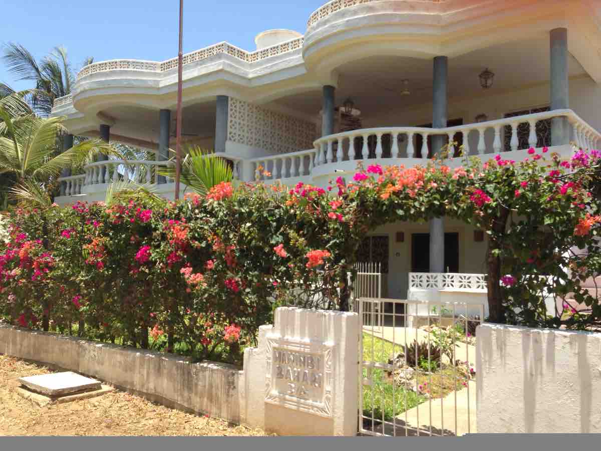 Malindi Apartment - House Front